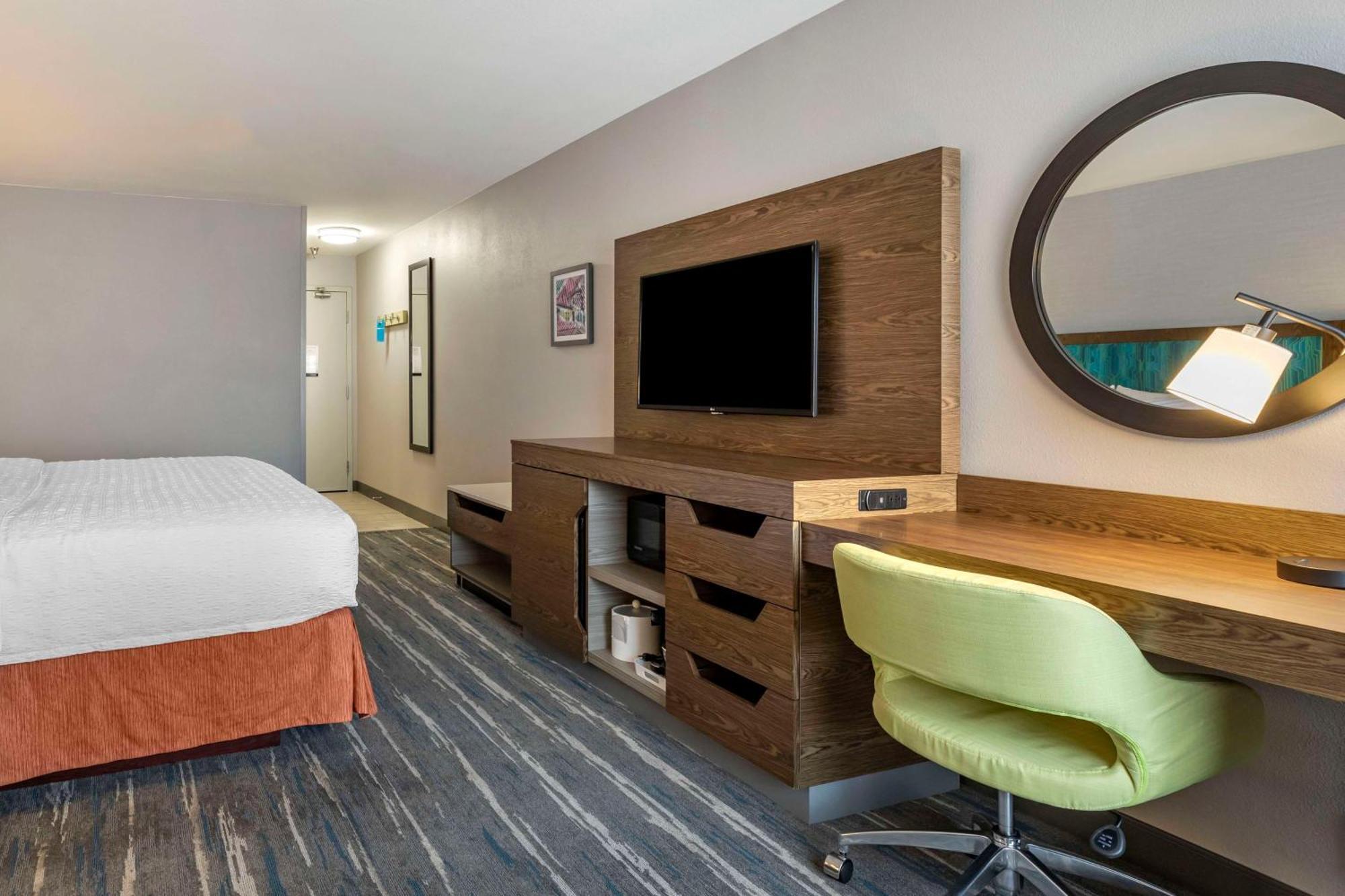 Hampton Inn Fort Collins Exterior photo